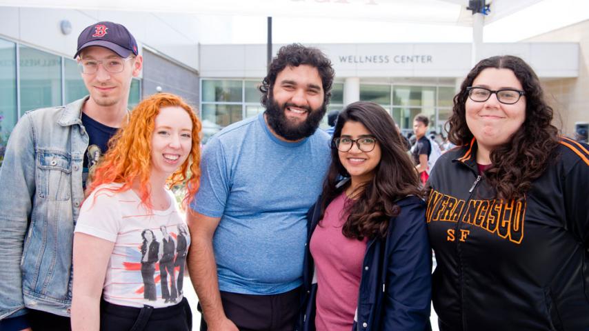 CCSF students pose in front of Ocean Campus